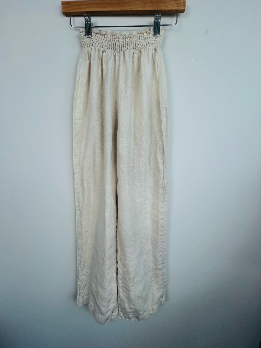 Reformation Mora 100% linen natural color smocked waist pull on pants, small.